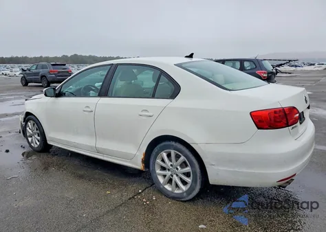 2011 Volkswagen Jetta Spor z USA, uszkodzony, nr VIN 3VWDZ7AJ0BM026697